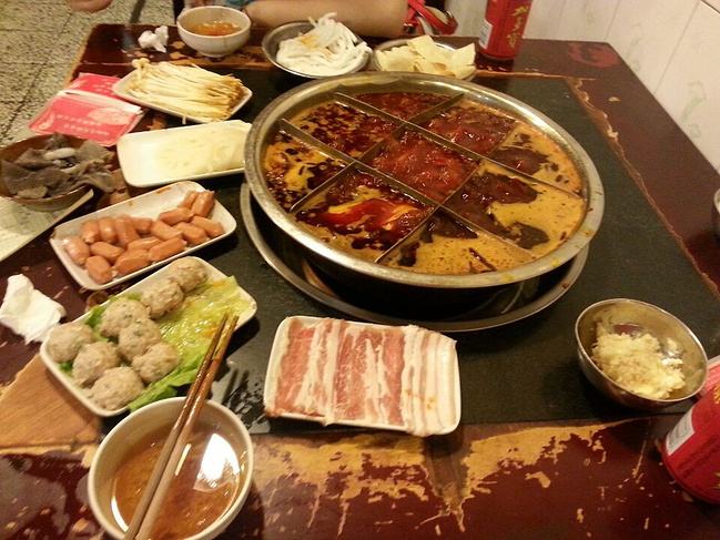 餐飲品牌定位：做火鍋店的品牌定位需要考慮哪些因素？